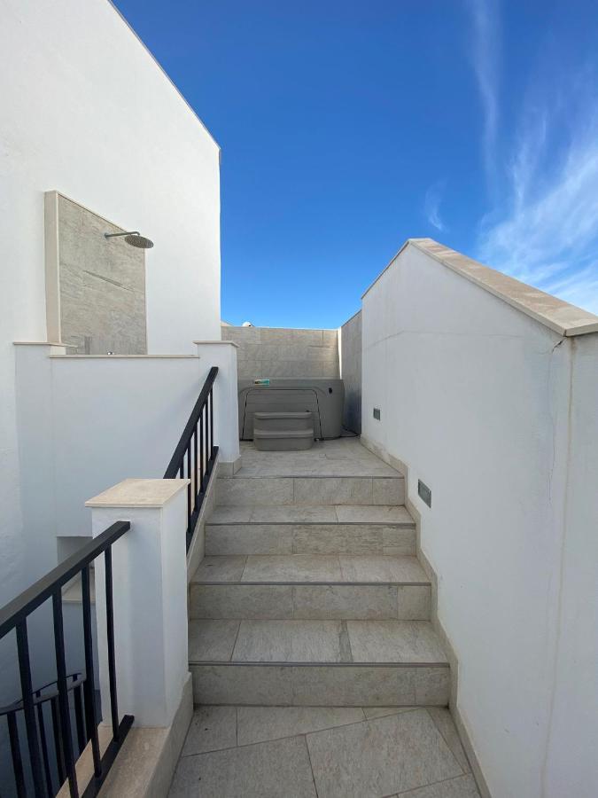 New Townhouse In The Heart Of Nerja With Jacuzzi Exterior foto